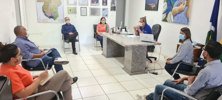 Prefeito Francis de assina contrato de rateio com CISVARC