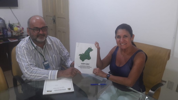 Assinatura do Protocolo de Inten&ccedil;&otilde;es, Prefeita Thelma de Oliveira de Chapada dos Guimar&atilde;es